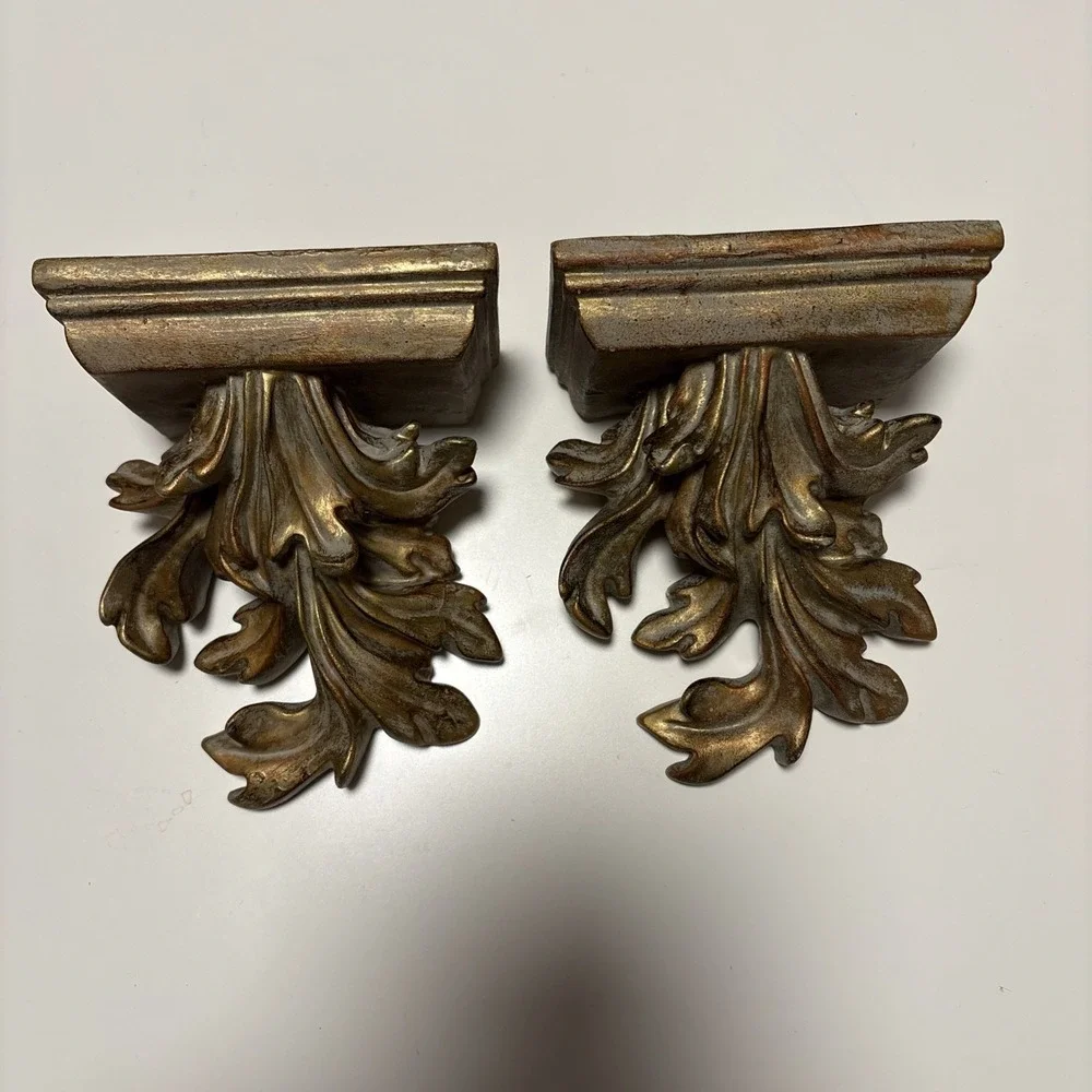Vintage Resin Ornate Italianate Wall Brackets Shelves Pair Bookends 5.25x3.75x7